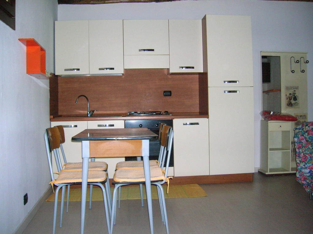 Al Carotin Apartment Mantello Room photo